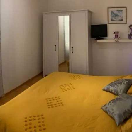 Maison Les Sables-d'olonne, 3 Pieces, 4 Personnes - Fr-1-385-25 펜션
